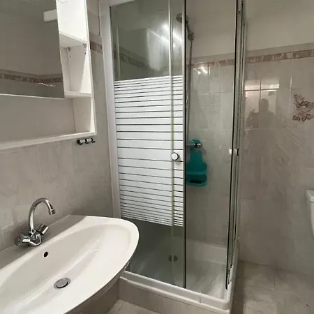 5-bedroom With Pool And Sunny Garden Saint-Raphaël